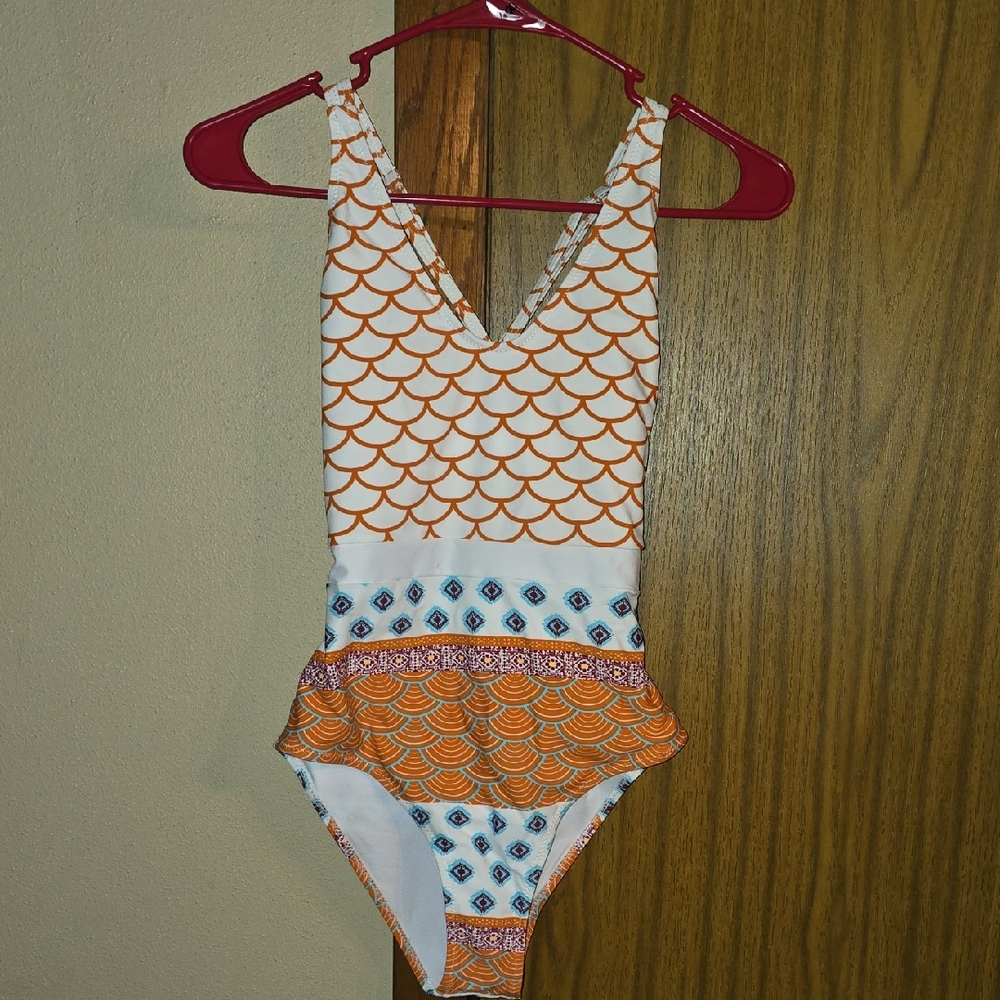 Cupshe Orange and White Scallop Swimsuit